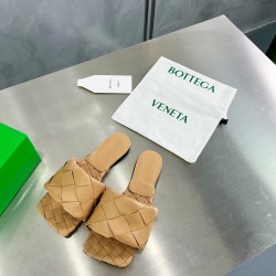 Bottega Veneta BV Flat Slippers