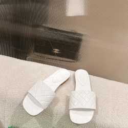 Bottega Veneta BV Flat Slippers