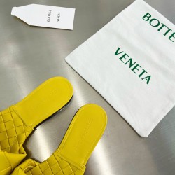 Bottega Veneta BV Flat Slippers