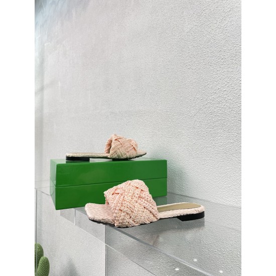 Bottega Veneta BV Flat Slippers