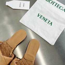 Bottega Veneta BV Flat Slippers