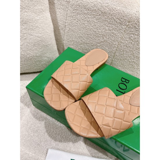 Bottega Veneta BV Flat Slippers