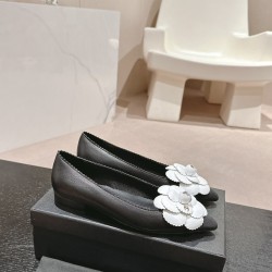 Chanel Ballerinas