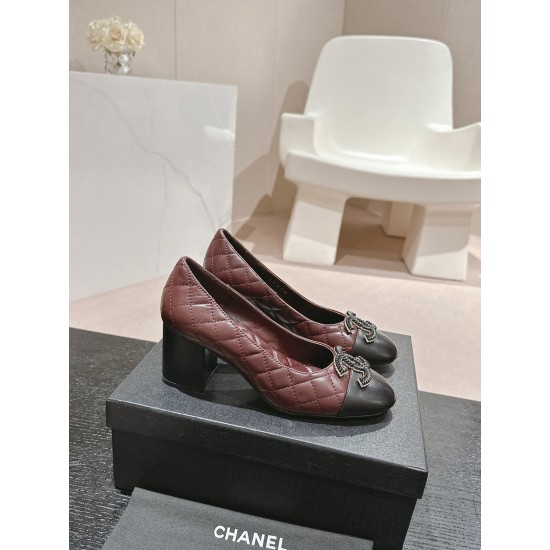 Chanel Pumps