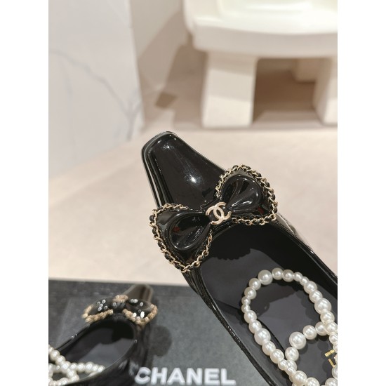 Chanel Pumps