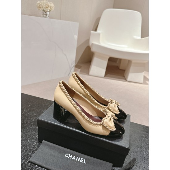 Chanel Pumps