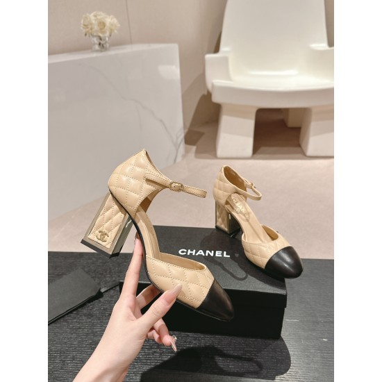 Chanel Pumps