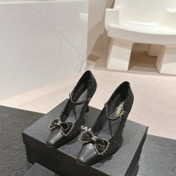 Chanel Pumps