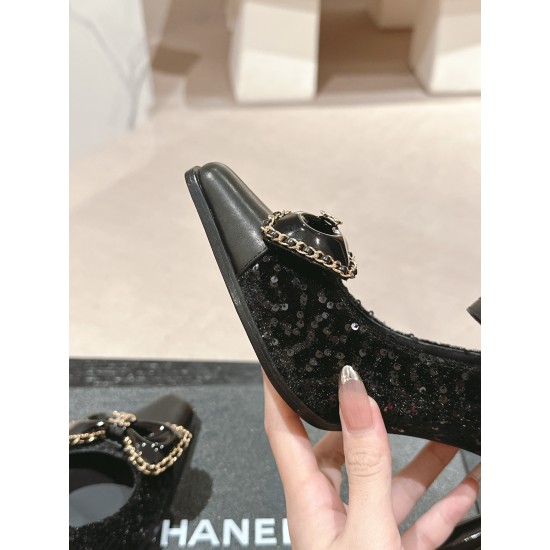 Chanel Pumps