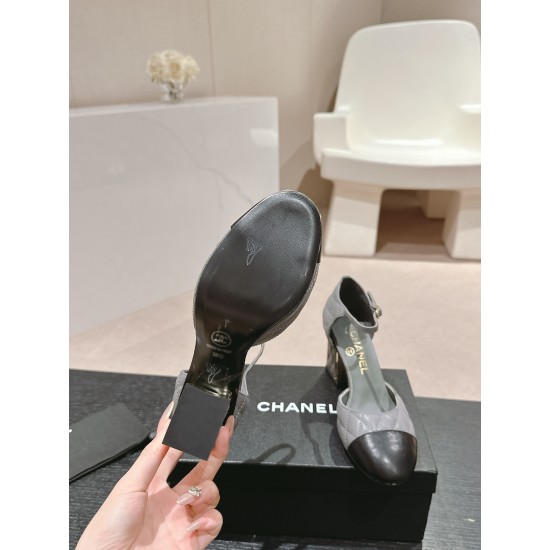 Chanel Pumps