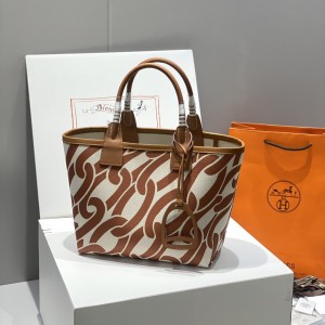 Hermes Steeple 28 Bag