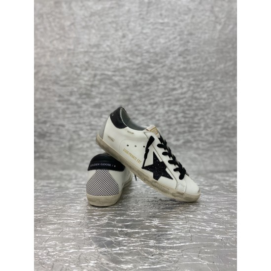 Golden Goose GGDB Sneakers