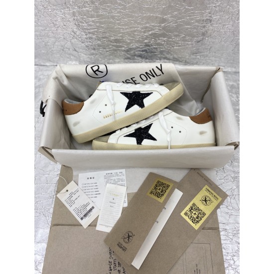 Golden Goose GGDB Sneakers