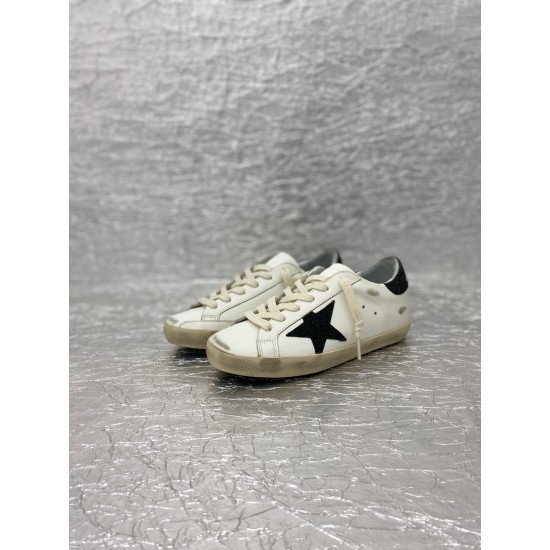 Golden Goose GGDB Sneakers