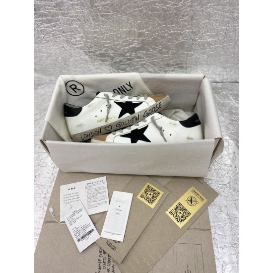 Golden Goose GGDB Sneakers