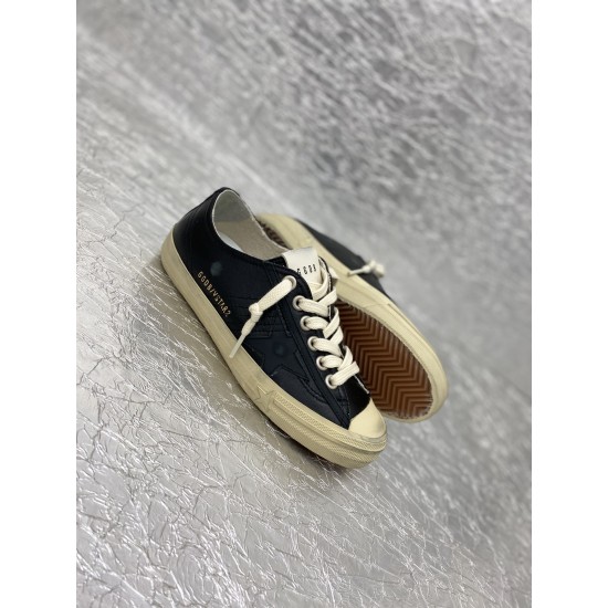 Golden Goose GGDB Sneakers