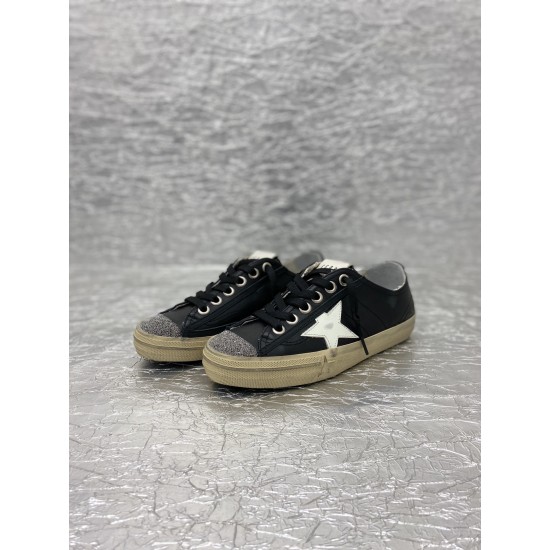 Golden Goose GGDB Sneakers