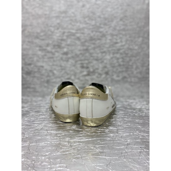 Golden Goose GGDB Sneakers