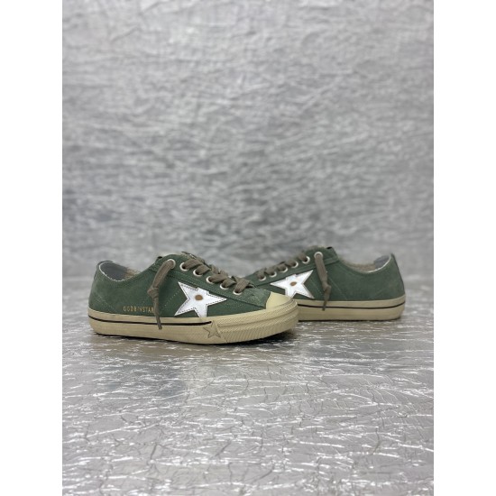 Golden Goose GGDB Sneakers