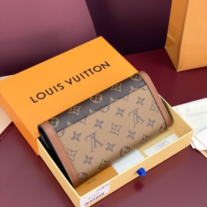 LV Womens Wallet