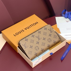 LV Womens Wallet