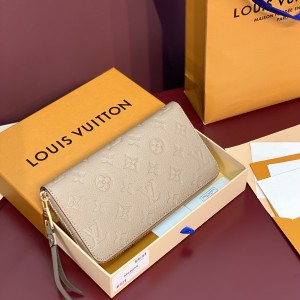 LV Womens Wallet