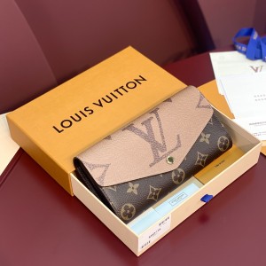 LV Womens Wallet