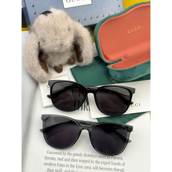 Gucci SUNGLASSES