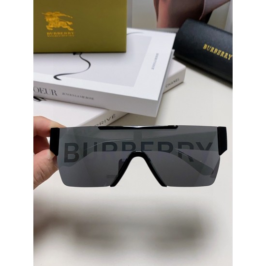 BURBERRY SUNGLASSES