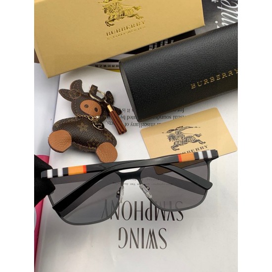 BURBERRY SUNGLASSES