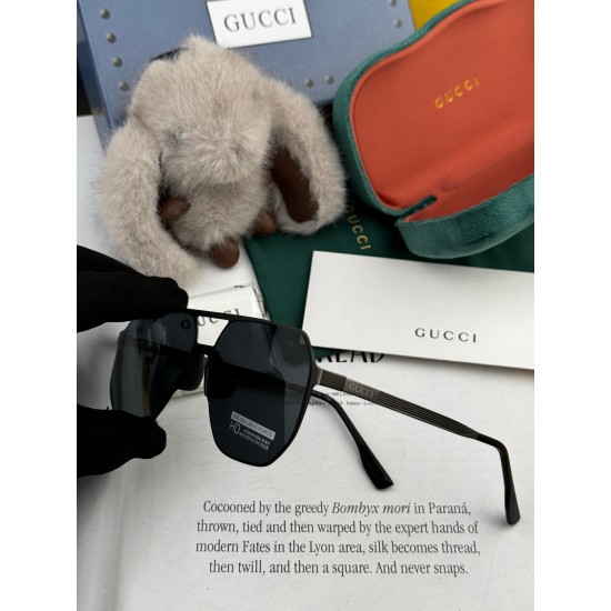 Gucci SUNGLASSES