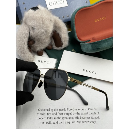 Gucci SUNGLASSES