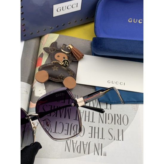 Gucci SUNGLASSES