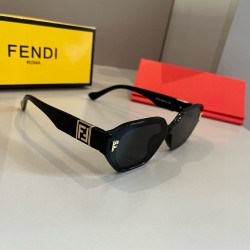 FENDI SUNGLASSES