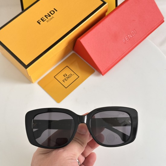 FENDI SUNGLASSES