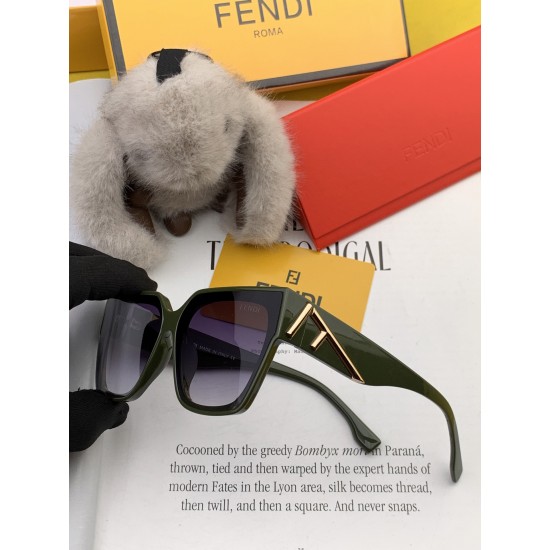 FENDI SUNGLASSES