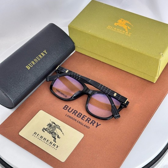 BURBERRY SUNGLASSES