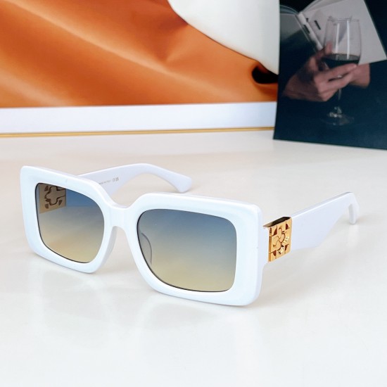 BURBERRY SUNGLASSES