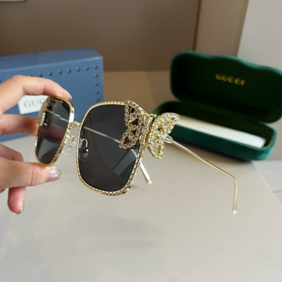 Gucci SUNGLASSES