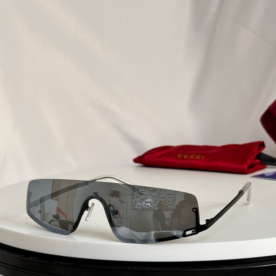 Gucci SUNGLASSES Gucci SUNGLASSES