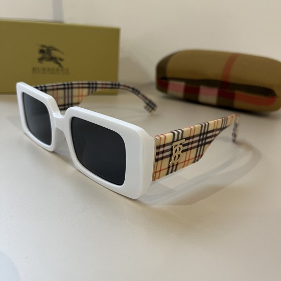 BURBERRY SUNGLASSES