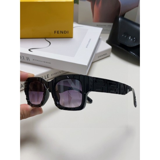 FENDI SUNGLASSES