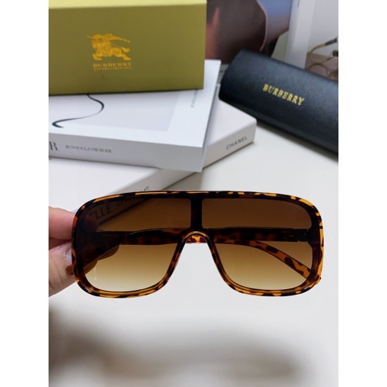 BURBERRY SUNGLASSES