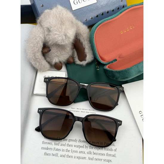 Gucci SUNGLASSES