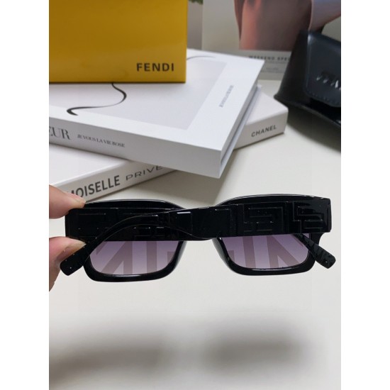 FENDI SUNGLASSES