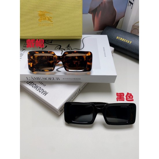 BURBERRY SUNGLASSES