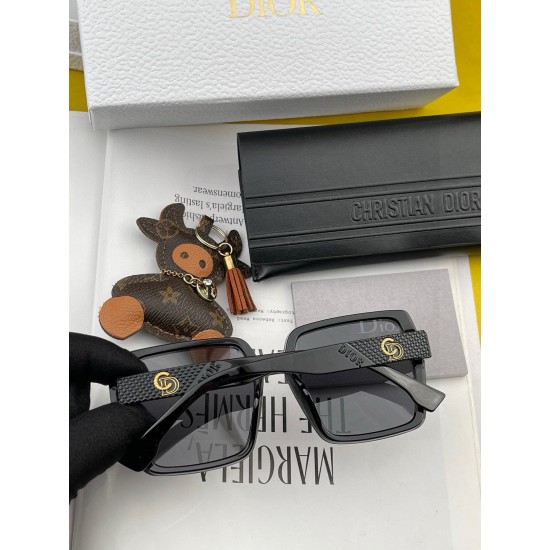 Dior SUNGLASSES