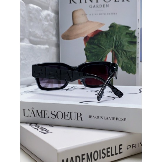 FENDI SUNGLASSES