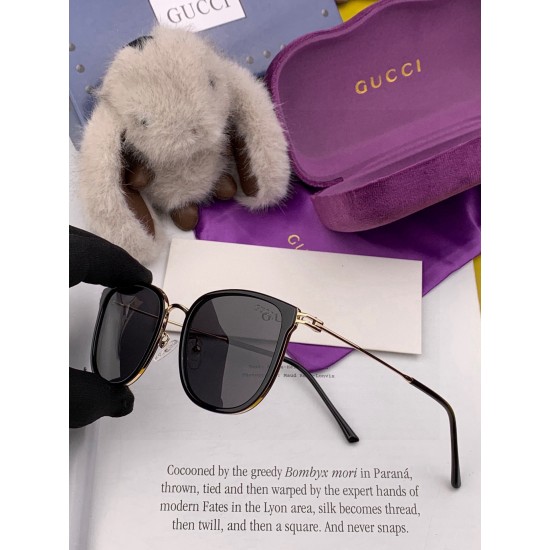 Gucci SUNGLASSES