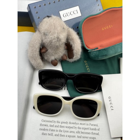 Gucci SUNGLASSES